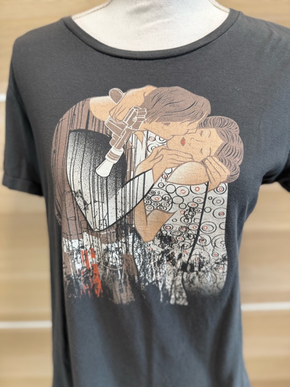 TeeFury T-Shirt “The Kiss”